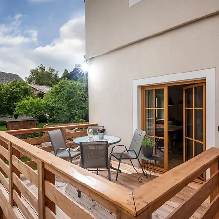 Haus Klingenschmid شقة